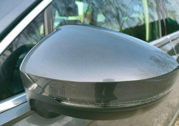 Volkswagen Tiguan cena 94900 przebieg: 142000, rok produkcji 2018 z Gorlice małe 529